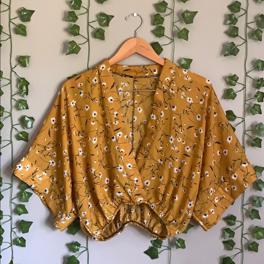 Boho Style, Floral Crop Blouse
